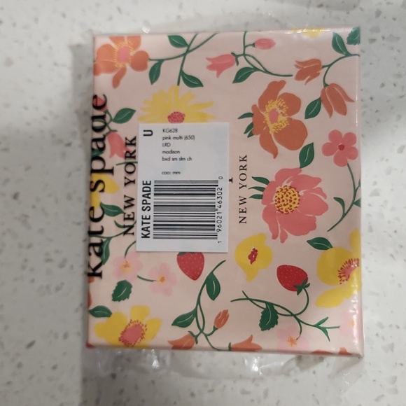 🔹Kate spade🔹 Pink Multi Boxed Madison Strawberry Garden Small Slim Card Holder - Picture 8 of 8